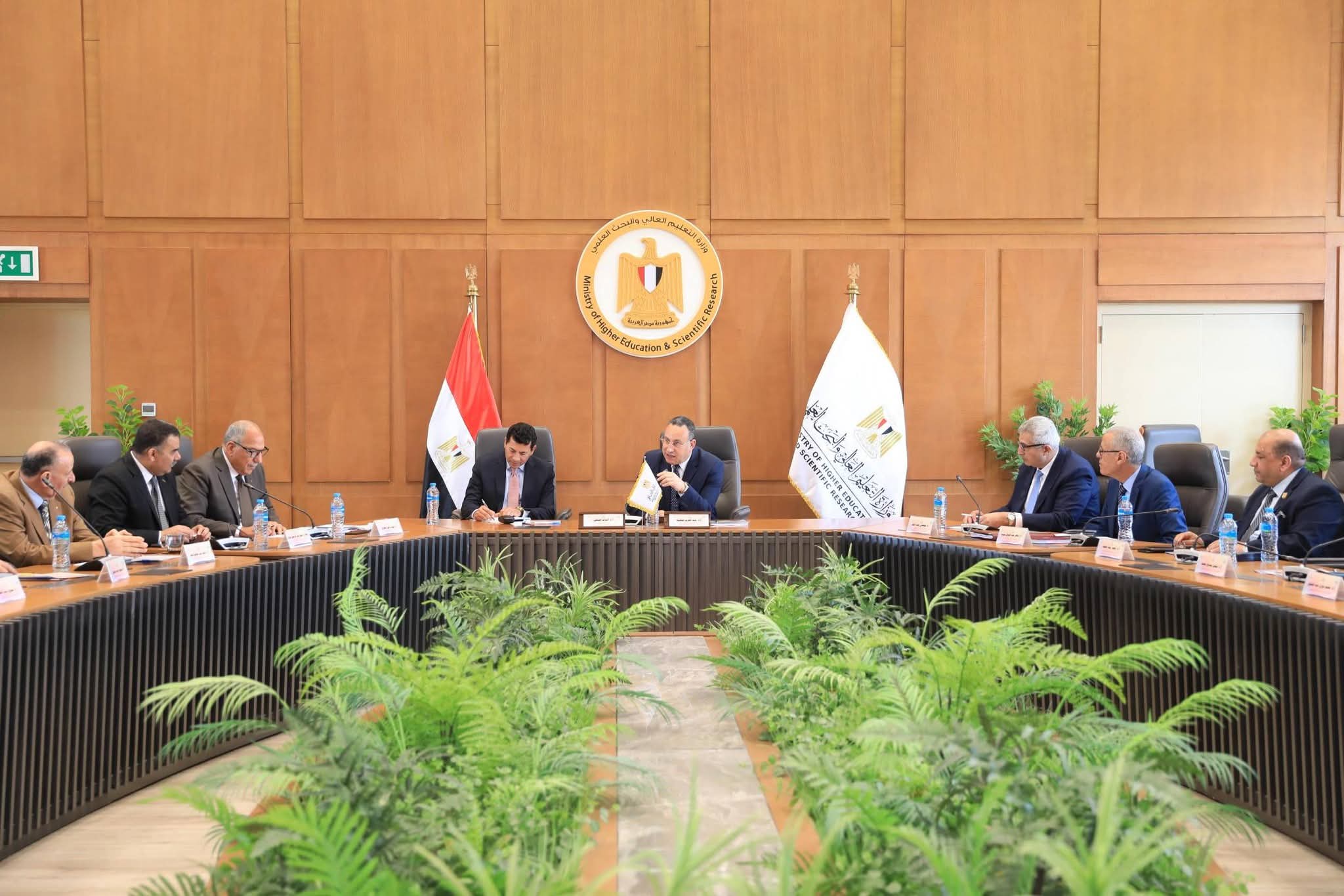 «التعليم العالي» تبحث استعدادات استضافة دورة الألعاب الإفريقية للجامعات 2026