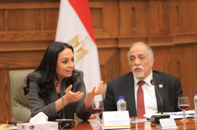 وزيرة التضامن الاجتماعي تناقش استعدادات مواجهة متطلبات الأحداث الإقليمية والعالمية