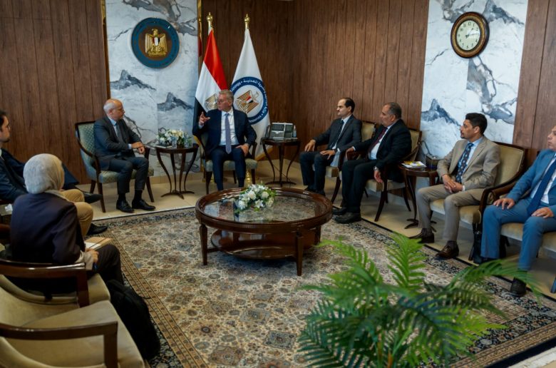 «توتال إنرجيز» الفرنسية تبدي اهتمامًا بالبحث عن الغاز بمنخفض هيرودوت العميق غرب المتوسط