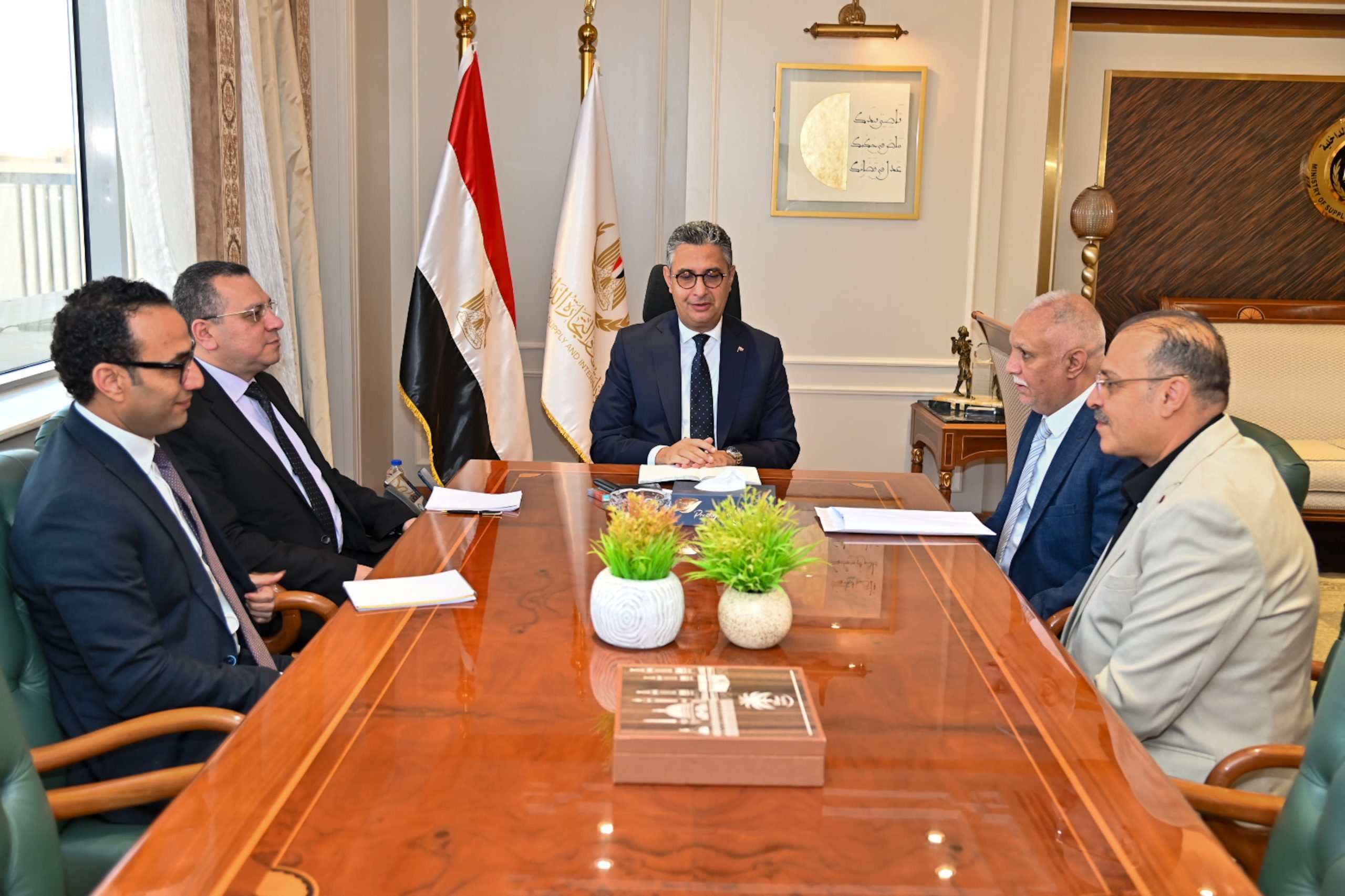 وزير التموين يبحث مع ممثلي البدالين والمواد الغذائية تعزيز كفاءة منظومة التوزيع