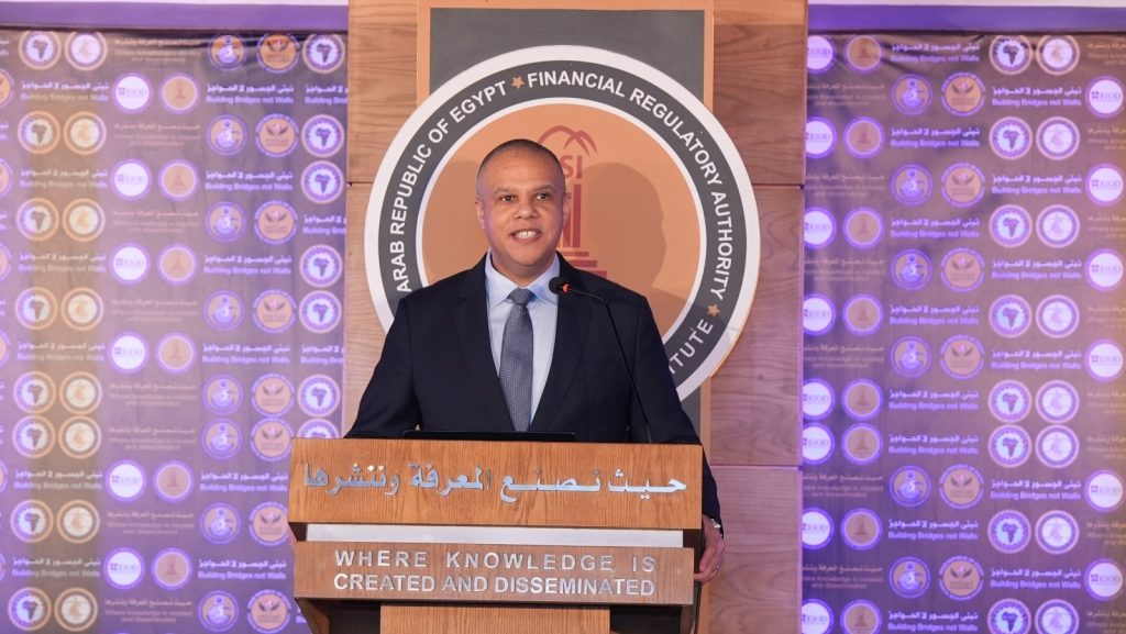 وين كلارك، الشريك المؤسس لمعهد Global Growth Institute
