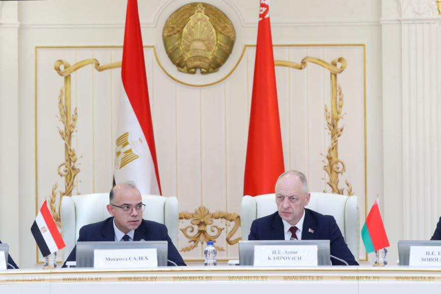 وزير الاستثمار يبحث مع بيلاروسيا تعزيز الشراكات الصناعية والتجارية بين البلدين