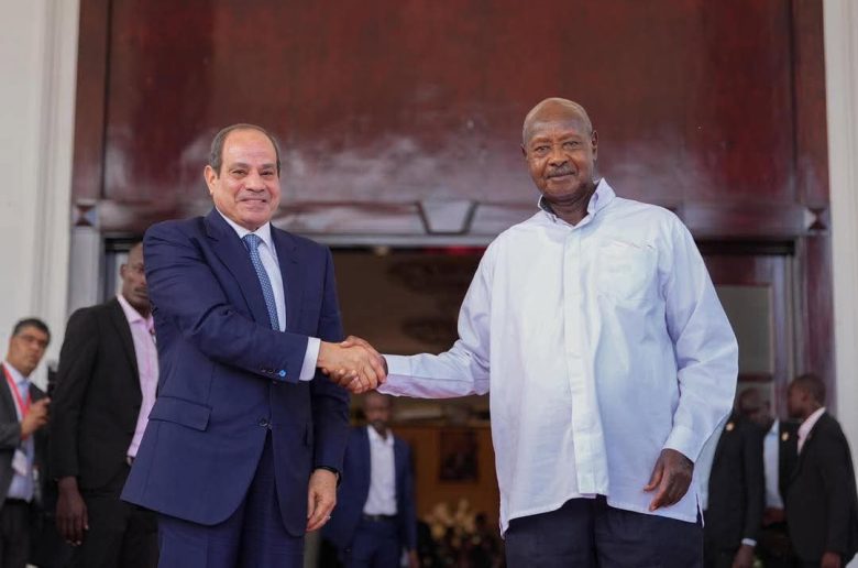 الرئيس السيسي ونظيره الأوغندي يجددان التزامهما بتعزيز التعاون الثنائي وتعميق الشراكات الاستراتيجية