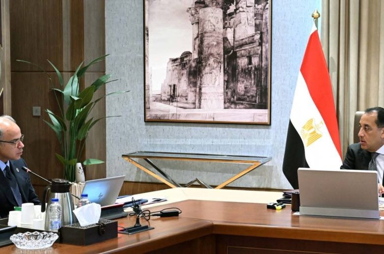 رئيس الوزراء يستعرض مع وزير الاستثمار والتجارة الخارجية عدداً من ملفات العمل
