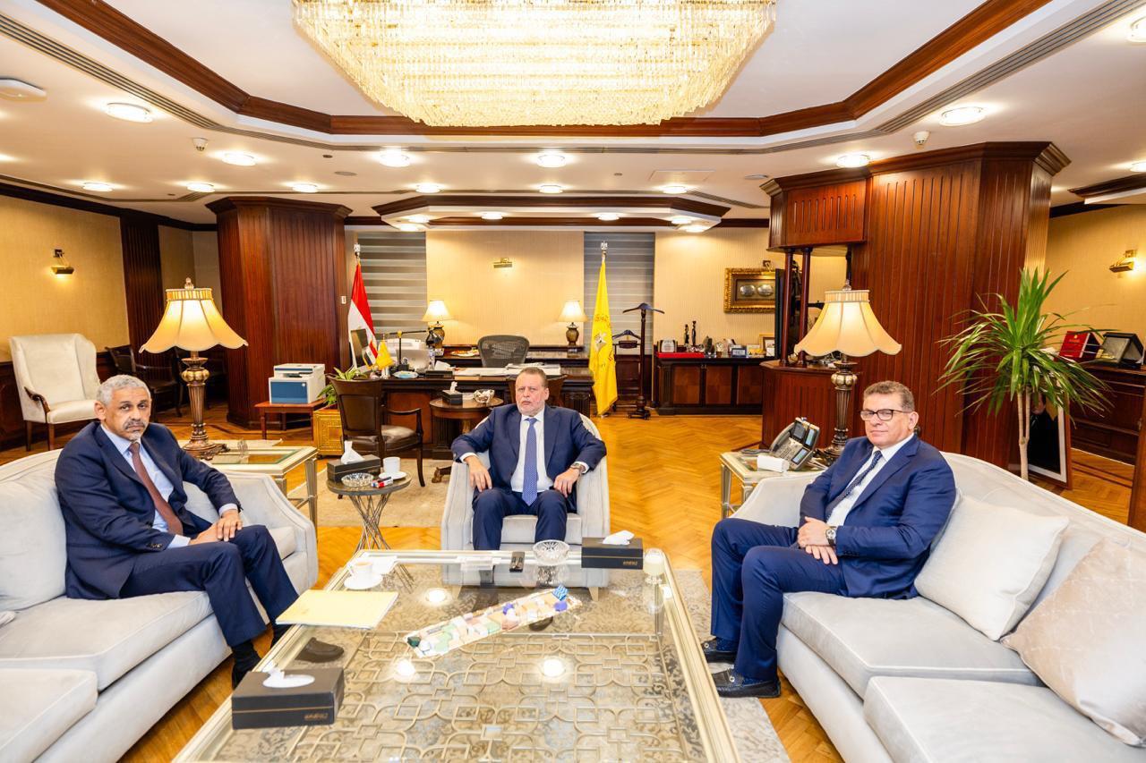 حسن عبد الله يلتقي رئيس مجموعة بنك التنمية الإفريقي الجديد لبحث أوجه التعاون المستقبلي