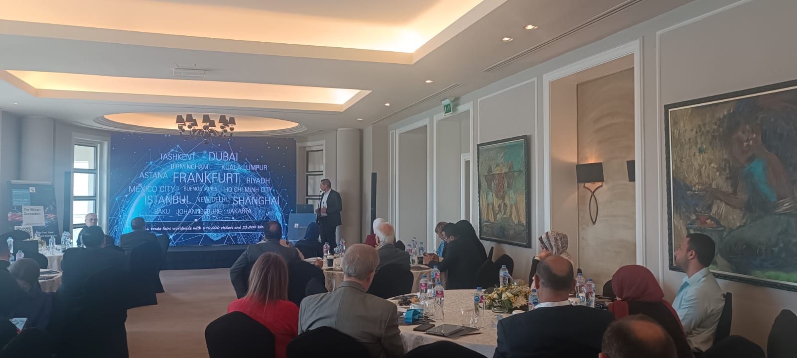 «أوتوميكانيكا 2026» تفتح أسواقًا واعدة أمام الشركات المصرية وسط طفرة السيارات الذكية والكهربائية