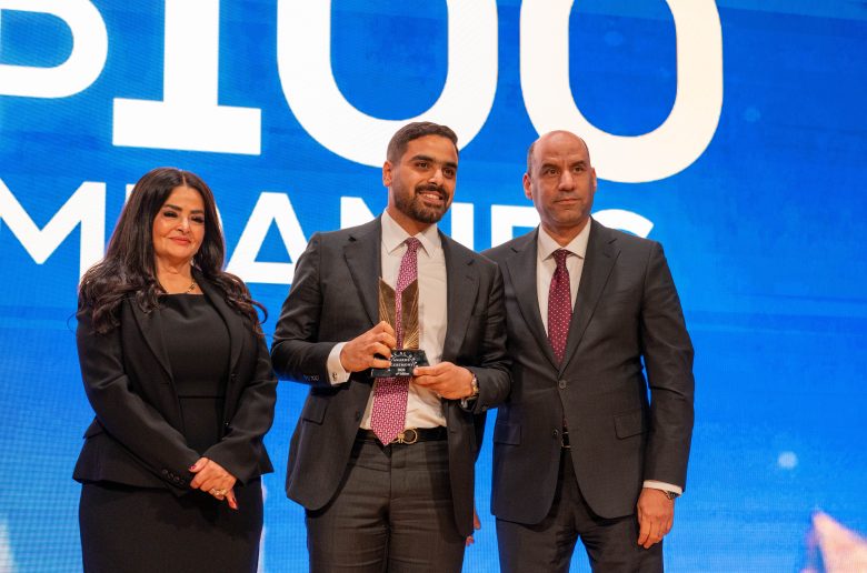 كريم هاشم السيد العضو المنتدب لشركة أودن للاستثمارات المالية أثناء التكريم