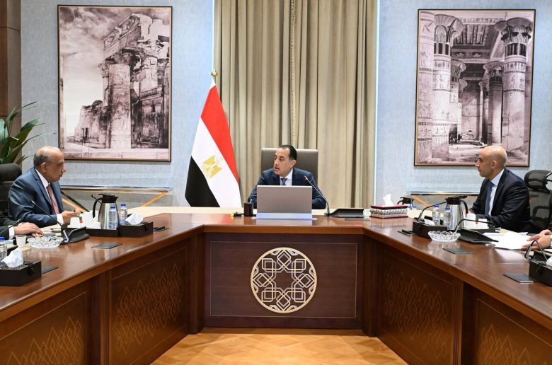 رئيس الوزراء يؤكد على السعي المستمر لإتاحة المزيد من التيسيرات والمحفزات لقطاع الصناعة