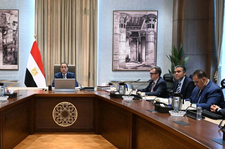 رئيس الوزراء يستعرض خطوات إعداد البرنامج التنفيذي الوطني لدعم ريادة الأعمال