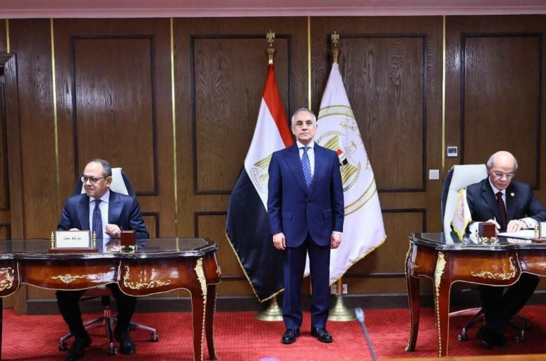 وزارة العدل توقع 3 بروتوكولات للتوسع فى التحصيل الإلكتروني وتُتيح مليون منفذ