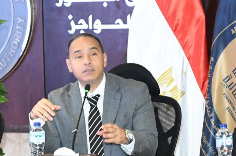 الدكتور إسلام عزام رئيس الهيئة العامة للرقابة المالية
