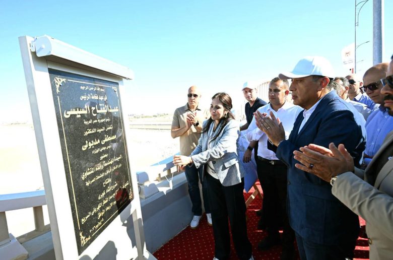 رئيس الوزراء يفتتح كوبري C19 بالعلمين الجديدة
