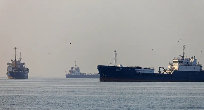 إيران