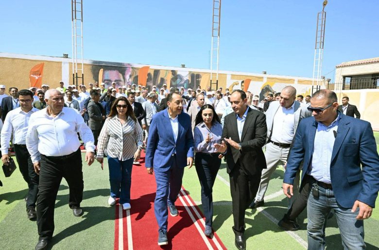 رئيس الوزراء: نولي اهتماما بالغا بملف حماية الشباب وبناء الإنسان عبر توفير بيئة علاجية وتأهيلية متكاملة