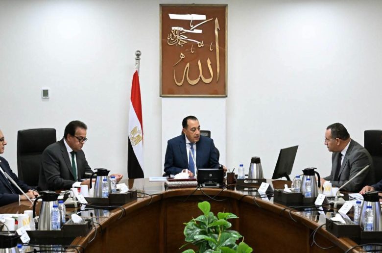 رئيس الوزراء يتابع مستجدات تنفيذ «مستشفى 500500» بالشيخ زايد