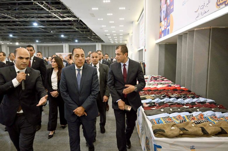 رئيس الوزراء: تخصيص 100 رحلة عمرة لوالدي ضحايا ومصابي حادث التصادم بالإسماعيلية 