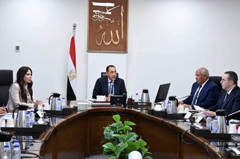 رئيس الوزراء: نولي اهتماماً كبيراً بتنمية وتطوير منطقة الساحل الشمالي ومحافظة مطروح