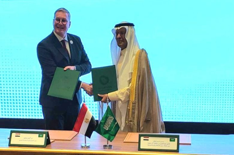 مراسم التوقيع