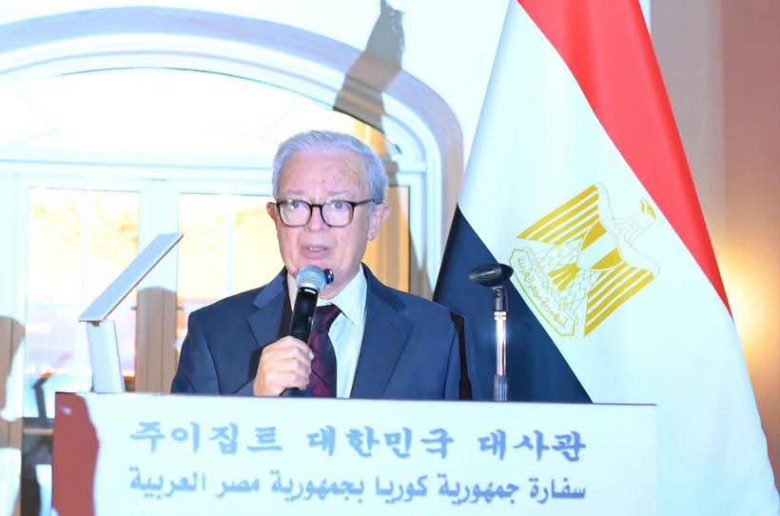 نائب رئيس الوزراء: مصانع الأجهزة الإلكترونية الكورية بمصر أصبحت علامة مضيئة في العلاقات الثنائية